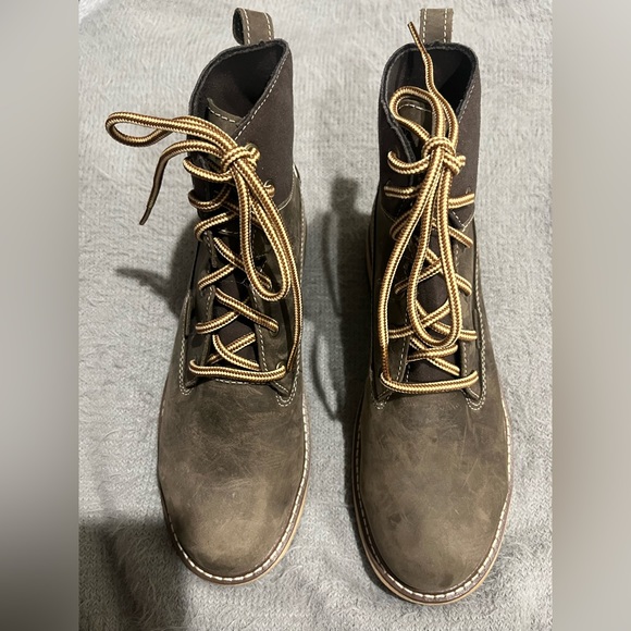 TIMBERLAND PRO • Hightower 6" Alloy Toe Waterproof Work Boots • Women’s - Picture 10 of 16